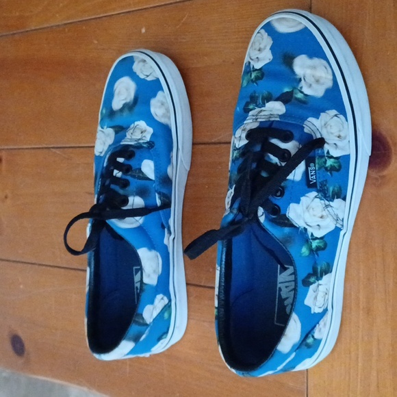 Vans Blue With With Flowers - Picture 2 of 6